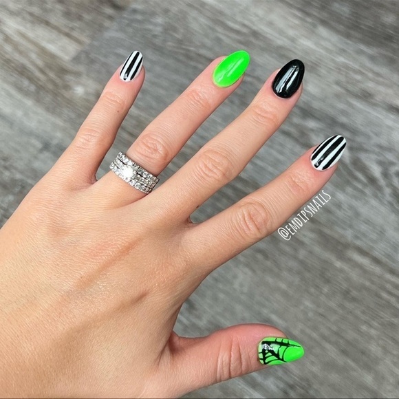 Sparkle & Co. Neon Green Pick Your Poison Nail Dip Powder - Picture 2 of 10